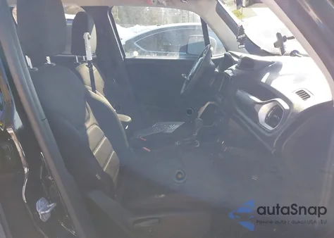 2018 Jeep Renegade Latitude 4X4 из США, поврежденный, VIN ZACCJBBB2JPH65825